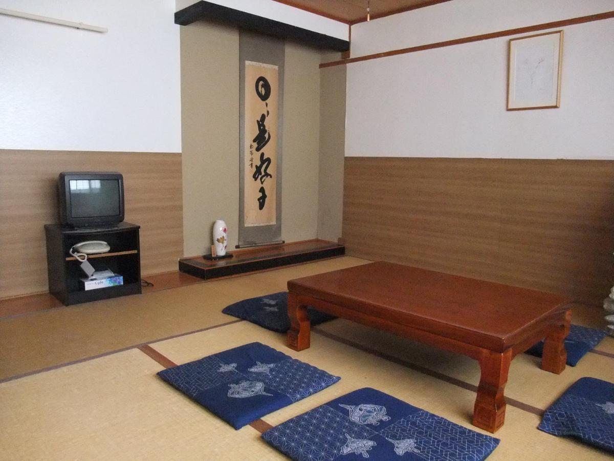 Hotel Madam Mirei 이야마 외부 사진