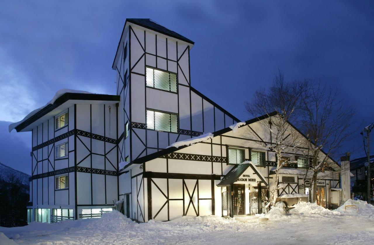 Hotel Madam Mirei 이야마 외부 사진